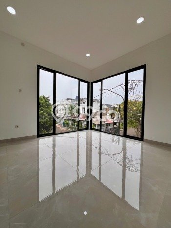 Jual Rumah Luas Megah Dengan View Cantik di Bintaro, Tangerang Selatan Jual Rumah Luas Megah Dengan View Cantik di Bintaro, Tangerang Selatan