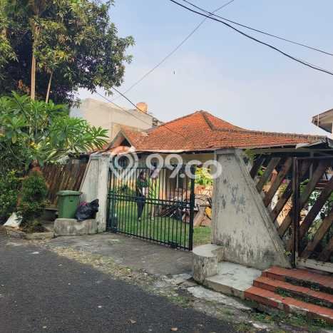 Rumah Luxury Modern Tanpa Renovasi di Petukangan Jakarta Selatan Rumah Luxury Modern Tanpa Renovasi di Petukangan Jakarta Selatan