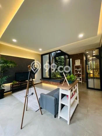 Hunian Elit LB 390m2 Siap Pakai Desain Elegan di Pondok Indah, Jakarta Selatan Hunian Elit LB 390m2 Siap Pakai Desain Elegan di Pondok Indah, Jakarta Selatan