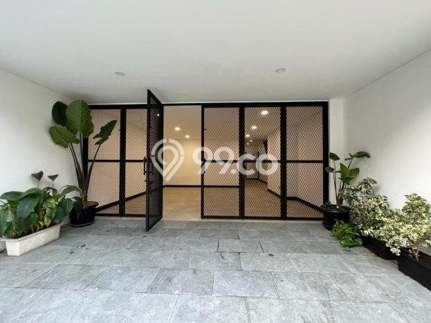 Hunian Elit LB 390m2 Siap Pakai Desain Elegan di Pondok Indah, Jakarta Selatan Hunian Elit LB 390m2 Siap Pakai Desain Elegan di Pondok Indah, Jakarta Selatan