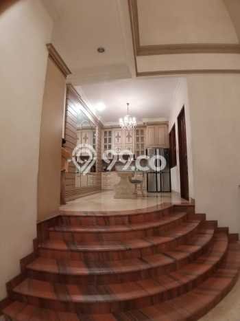 Rumah Luxury Modern Siap Huni di Bintaro Tangerang Selatan Rumah Luxury Modern Siap Huni di Bintaro Tangerang Selatan