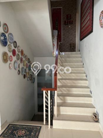 Rumah Elit LB 300m2 Siap Huni Desain Elegan di Bintaro, Tangerang Selatan Rumah Elit LB 300m2 Siap Huni Desain Elegan di Bintaro, Tangerang Selatan