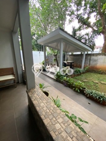 Jual Rumah Luas Megah Dengan View Eksklusif di Bintaro, Jakarta Selatan Jual Rumah Luas Megah Dengan View Eksklusif di Bintaro, Jakarta Selatan