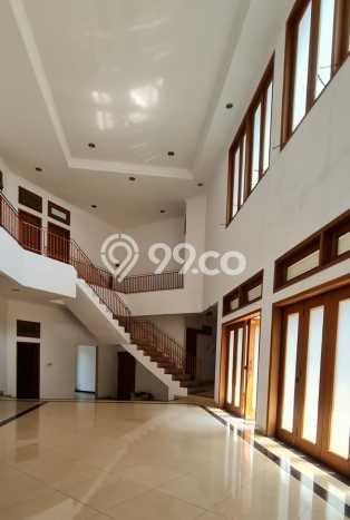 Hunian Elit LB 500m2 Siap Huni Desain Elegan di Bintaro, Tangerang Selatan Hunian Elit LB 500m2 Siap Huni Desain Elegan di Bintaro, Tangerang Selatan