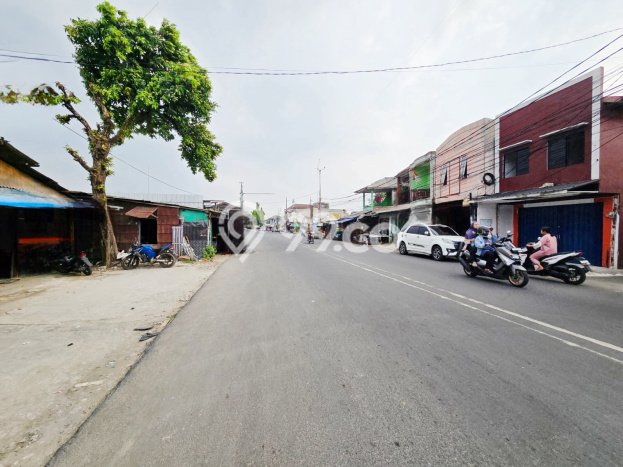 Lahan Kosong Dijual di Ciputat, Tangerang Selatan, Luas 292m2 Area Strategis Lahan Kosong Dijual di Ciputat, Tangerang Selatan, Luas 292m2 Area Strategis