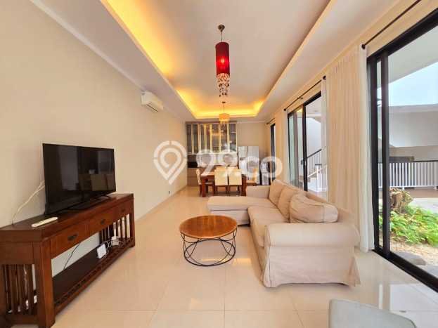 Ready to Use! Luxury House LT 305m2 Desain Elegan di Bintaro Ready to Use! Luxury House LT 305m2 Desain Elegan di Bintaro
