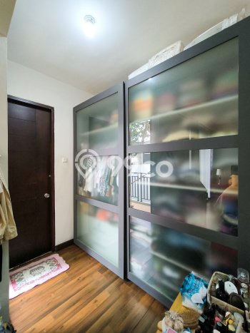 Dijual Rumah Mewah Elegan Dengan View Eksklusif di Bintaro, Jakarta Selatan Dijual Rumah Mewah Elegan Dengan View Eksklusif di Bintaro, Jakarta Selatan