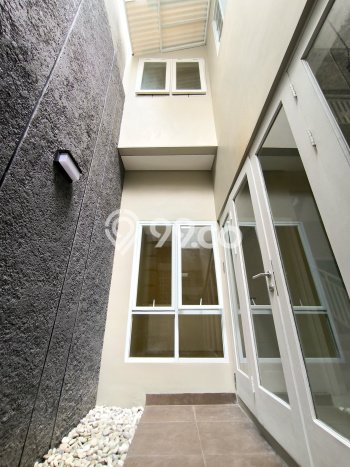 Hunian Super Elit dengan Akses Paling Strategis di Bintaro, Tangerang Selatan Hunian Super Elit dengan Akses Paling Strategis di Bintaro, Tangerang Selatan