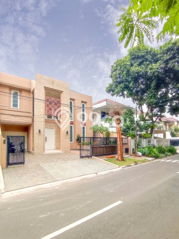 Disewakan! Rumah 5 Kamar Tidur &
4 Kamar Mandi di Pondok Indah, Jakarta Selatan Disewakan! Rumah 5 Kamar Tidur &
4 Kamar Mandi di Pondok Indah, Jakarta Selatan