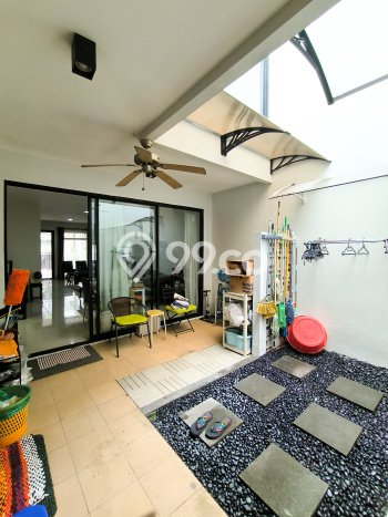 Dijual Rumah Mewah Elegan Dengan View Eksklusif di Bintaro, Jakarta Selatan Dijual Rumah Mewah Elegan Dengan View Eksklusif di Bintaro, Jakarta Selatan