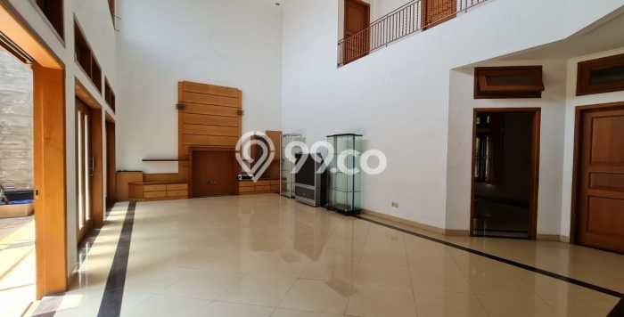 Hunian Elit LB 500m2 Siap Huni Desain Elegan di Bintaro, Tangerang Selatan Hunian Elit LB 500m2 Siap Huni Desain Elegan di Bintaro, Tangerang Selatan