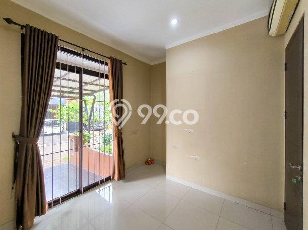 Hunian Mewah LB 161m2 Siap Pakai Desain Elegan di Bintaro, Tangerang Selatan Hunian Mewah LB 161m2 Siap Pakai Desain Elegan di Bintaro, Tangerang Selatan