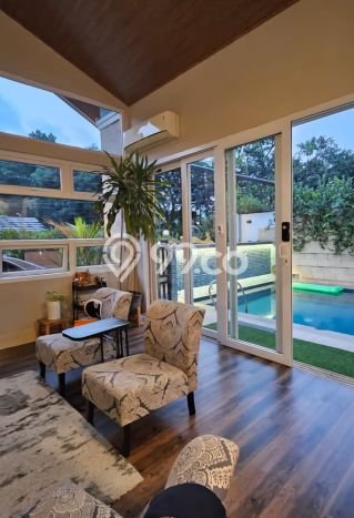 Jual Rumah Luas Megah Dengan View Eksklusif di Bintaro, Jakarta Selatan Jual Rumah Luas Megah Dengan View Eksklusif di Bintaro, Jakarta Selatan