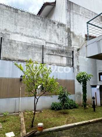 Hunian Mewah LB 350m2 Siap Pakai Desain Elegan di Bintaro, Jakarta Selatan Hunian Mewah LB 350m2 Siap Pakai Desain Elegan di Bintaro, Jakarta Selatan