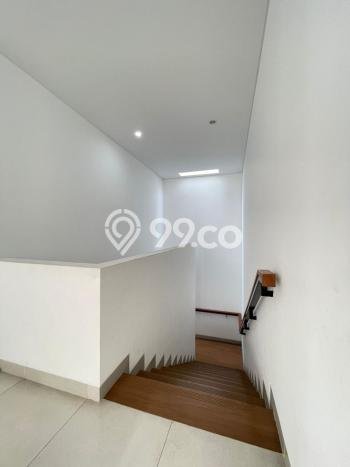 Siap Huni Rumah Mewah 5 Kamar di Menteng Dekat ke Mana Pun Siap Huni Rumah Mewah 5 Kamar di Menteng Dekat ke Mana Pun