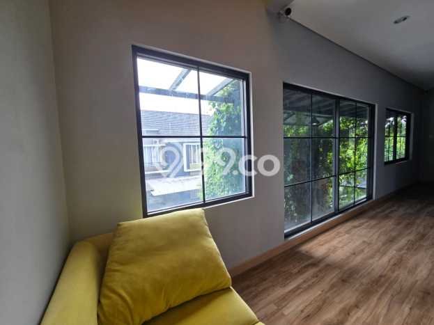 Ready to Use! Luxury House LT 220m2 Desain Modern di Bintaro Ready to Use! Luxury House LT 220m2 Desain Modern di Bintaro