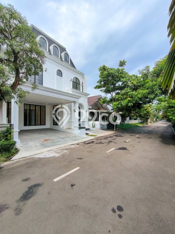 Jual Rumah Mewah Elegan Dengan View Cantik di Bintaro, Tangerang Selatan Jual Rumah Mewah Elegan Dengan View Cantik di Bintaro, Tangerang Selatan