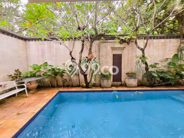 Rumah Luxury Modern Tanpa Renovasi di Bintaro Jakarta Selatan Rumah Luxury Modern Tanpa Renovasi di Bintaro Jakarta Selatan