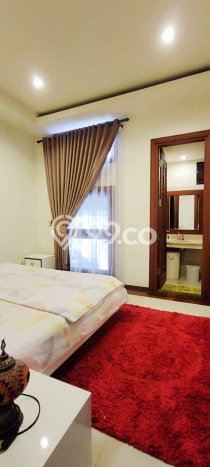 Ready to Use! Luxury House LT 204m2 Desain Elegan di Bintaro Ready to Use! Luxury House LT 204m2 Desain Elegan di Bintaro
