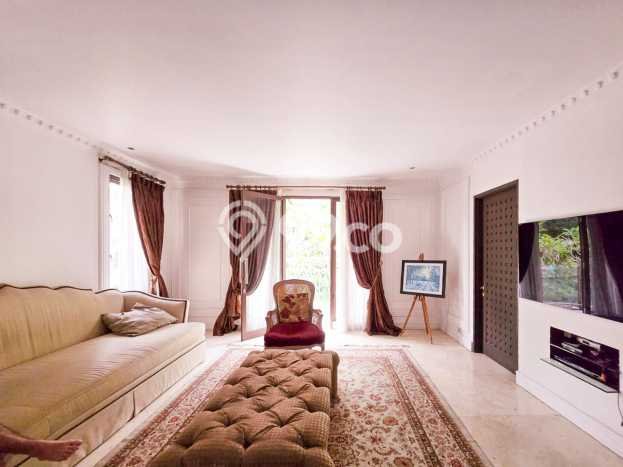 Rumah Luxury Modern Tanpa Renovasi di Bintaro Jakarta Selatan Rumah Luxury Modern Tanpa Renovasi di Bintaro Jakarta Selatan