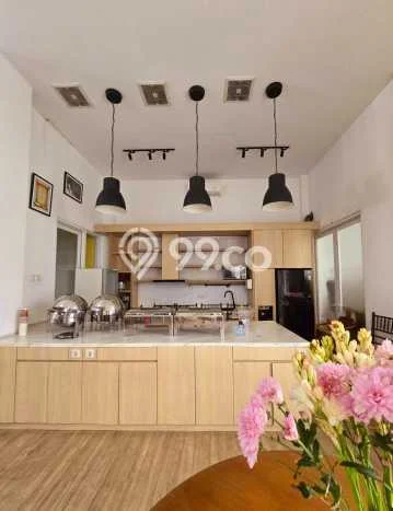 Komersial Bagus Dijual LB 900m2 Lokasi Strategis Tangerang Selatan Area Cocok untuk Berbisnis Komersial Bagus Dijual LB 900m2 Lokasi Strategis Tangerang Selatan Area Cocok untuk Berbisnis