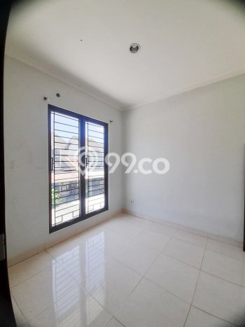Rumah Luas Asri 2 KT Siap Huni di Graha Raya Tangerang Rumah Luas Asri 2 KT Siap Huni di Graha Raya Tangerang