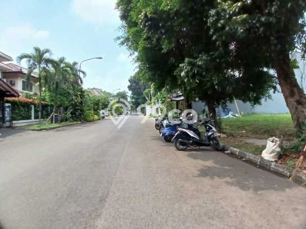 Untuk Dijual Tanah 300m2 di Bintaro, Tangerang Selatan Untuk Dijual Tanah 300m2 di Bintaro, Tangerang Selatan