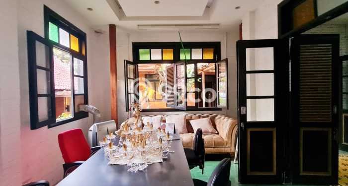 For Sale! Luxury House LT 800m2 Desain Modern di Bintaro For Sale! Luxury House LT 800m2 Desain Modern di Bintaro