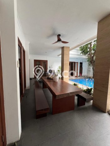 Rumah Elit Modern Siap Huni di Pondok Indah Jakarta Selatan Rumah Elit Modern Siap Huni di Pondok Indah Jakarta Selatan
