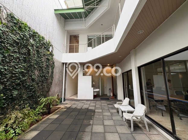 Rumah Elit Modern Tanpa Renovasi di Kedoya Baru Jakarta Barat Rumah Elit Modern Tanpa Renovasi di Kedoya Baru Jakarta Barat