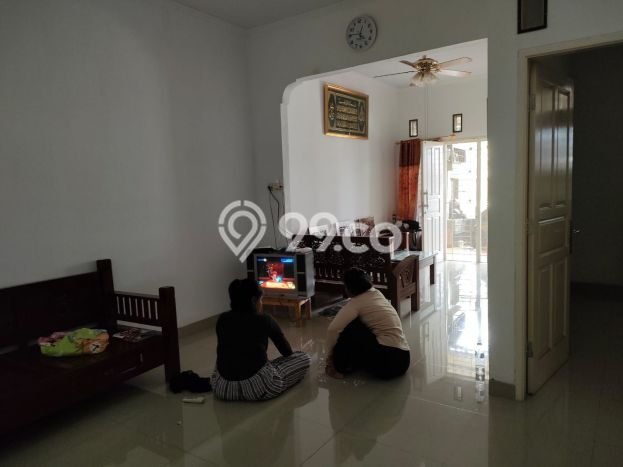 Dijual Rumah 4 Kamar Lokasi Ideal Nyaman dan Strategis di Ciracas Dijual Rumah 4 Kamar Lokasi Ideal Nyaman dan Strategis di Ciracas