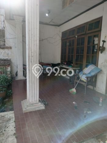 Siap Huni Rumah Mewah 3 Kamar di Menteng Dekat ke Mana Pun Siap Huni Rumah Mewah 3 Kamar di Menteng Dekat ke Mana Pun