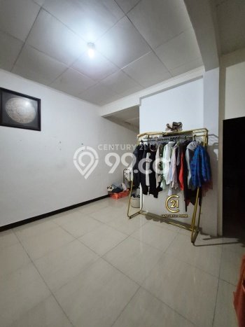 Rumah Luxury Modern Tanpa Renovasi di Bintaro Tangerang Selatan Rumah Luxury Modern Tanpa Renovasi di Bintaro Tangerang Selatan
