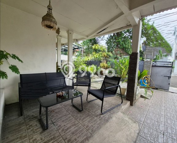 Rumah Luxury Modern Tanpa Renovasi di Bintaro Tangerang Selatan Rumah Luxury Modern Tanpa Renovasi di Bintaro Tangerang Selatan