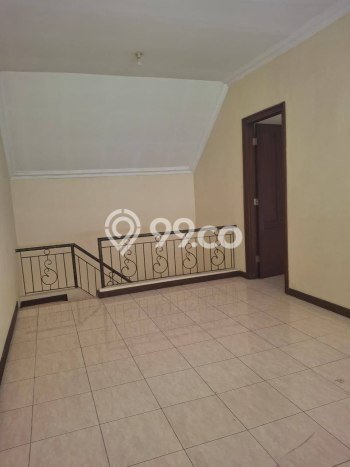 Rumah Elit LB 250m2 Siap Huni Desain Elegan di Citraland, Surabaya Rumah Elit LB 250m2 Siap Huni Desain Elegan di Citraland, Surabaya