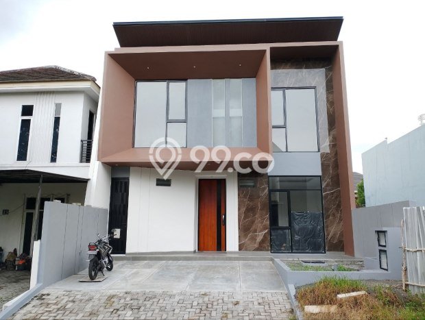 Rumah Elit Modern Siap Huni di Citraland Surabaya Rumah Elit Modern Siap Huni di Citraland Surabaya