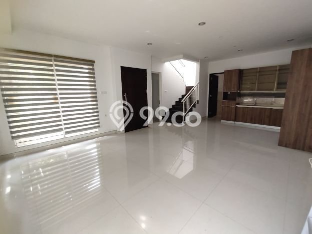 For Sale! Luxury House LT 239m2 Desain Modern di Pakuwon City For Sale! Luxury House LT 239m2 Desain Modern di Pakuwon City