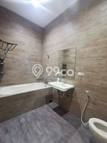 For Sale! Luxury House LT 210m2 Desain Modern di Citraland For Sale! Luxury House LT 210m2 Desain Modern di Citraland