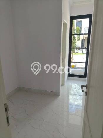 Jual Rumah Luas Megah Dengan View Cantik di Graha, Surabaya Jual Rumah Luas Megah Dengan View Cantik di Graha, Surabaya