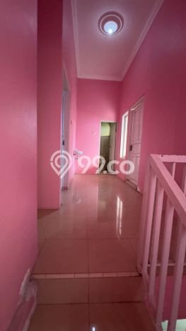 For Sale Rumah 4 Kamar Lokasi Ideal Bagus dan Strategis di Gresik For Sale Rumah 4 Kamar Lokasi Ideal Bagus dan Strategis di Gresik