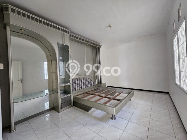 Dijual Rumah Mewah Exclusive di Wiyung, Surabaya Dijual Rumah Mewah Exclusive di Wiyung, Surabaya