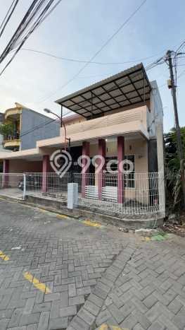 For Sale Rumah 4 Kamar Lokasi Ideal Bagus dan Strategis di Gresik For Sale Rumah 4 Kamar Lokasi Ideal Bagus dan Strategis di Gresik