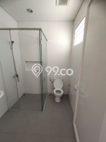 For Sale! Luxury House LT 239m2 Desain Modern di Pakuwon City For Sale! Luxury House LT 239m2 Desain Modern di Pakuwon City