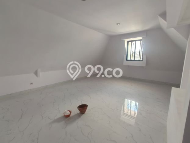 Jual Rumah Luas Megah Dengan View Cantik di Graha, Surabaya Jual Rumah Luas Megah Dengan View Cantik di Graha, Surabaya