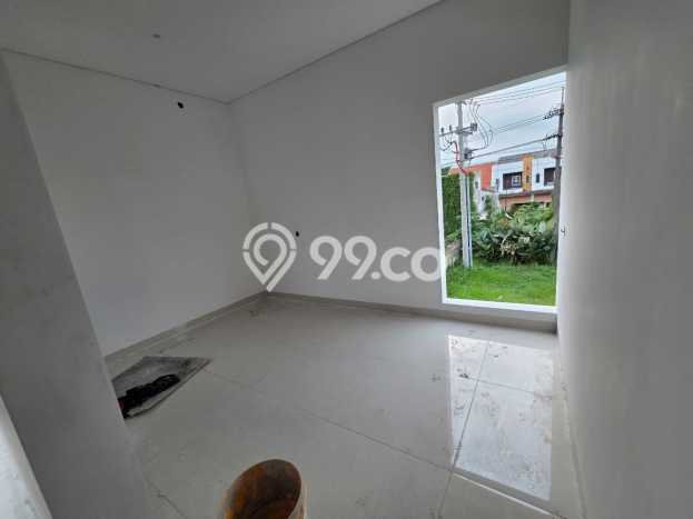 Dijual Hunian Rumah Terawat 2 Kamar di Citraland, Surabaya Dijual Hunian Rumah Terawat 2 Kamar di Citraland, Surabaya