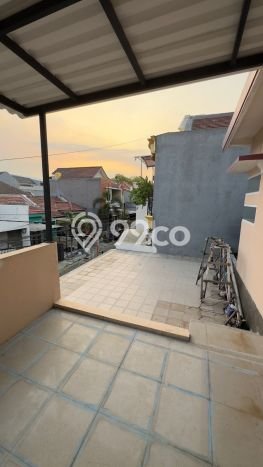 For Sale Rumah 4 Kamar Lokasi Ideal Bagus dan Strategis di Gresik For Sale Rumah 4 Kamar Lokasi Ideal Bagus dan Strategis di Gresik