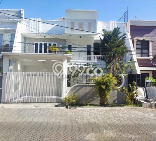 Hunian Elit LB 385m2 Siap Pakai Desain Elegan di Dharma Husada, Surabaya Hunian Elit LB 385m2 Siap Pakai Desain Elegan di Dharma Husada, Surabaya