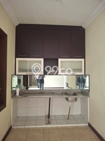 Rumah Elit LB 250m2 Siap Huni Desain Elegan di Citraland, Surabaya Rumah Elit LB 250m2 Siap Huni Desain Elegan di Citraland, Surabaya