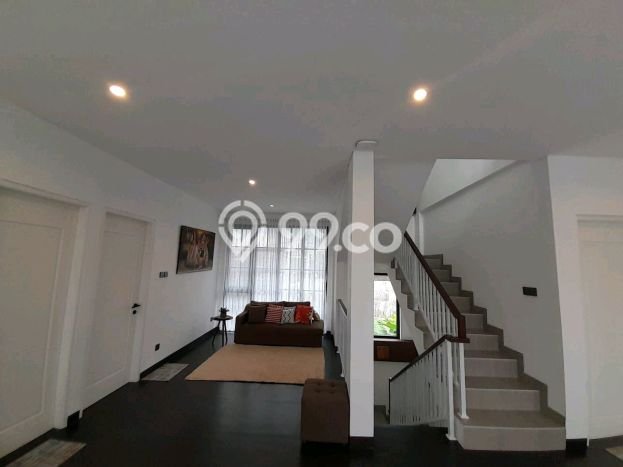 Lokasi terbaik! Rumah siap pakai dikontrakkan di Gianyar LB 250m2 Lokasi terbaik! Rumah siap pakai dikontrakkan di Gianyar LB 250m2