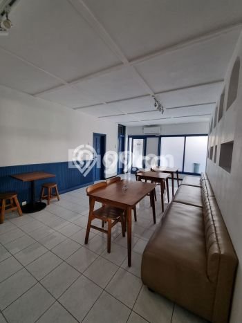 Dijual Rumah Premium dengan Fasilitas Sekitar Komplit di Klojen, Malang Dijual Rumah Premium dengan Fasilitas Sekitar Komplit di Klojen, Malang